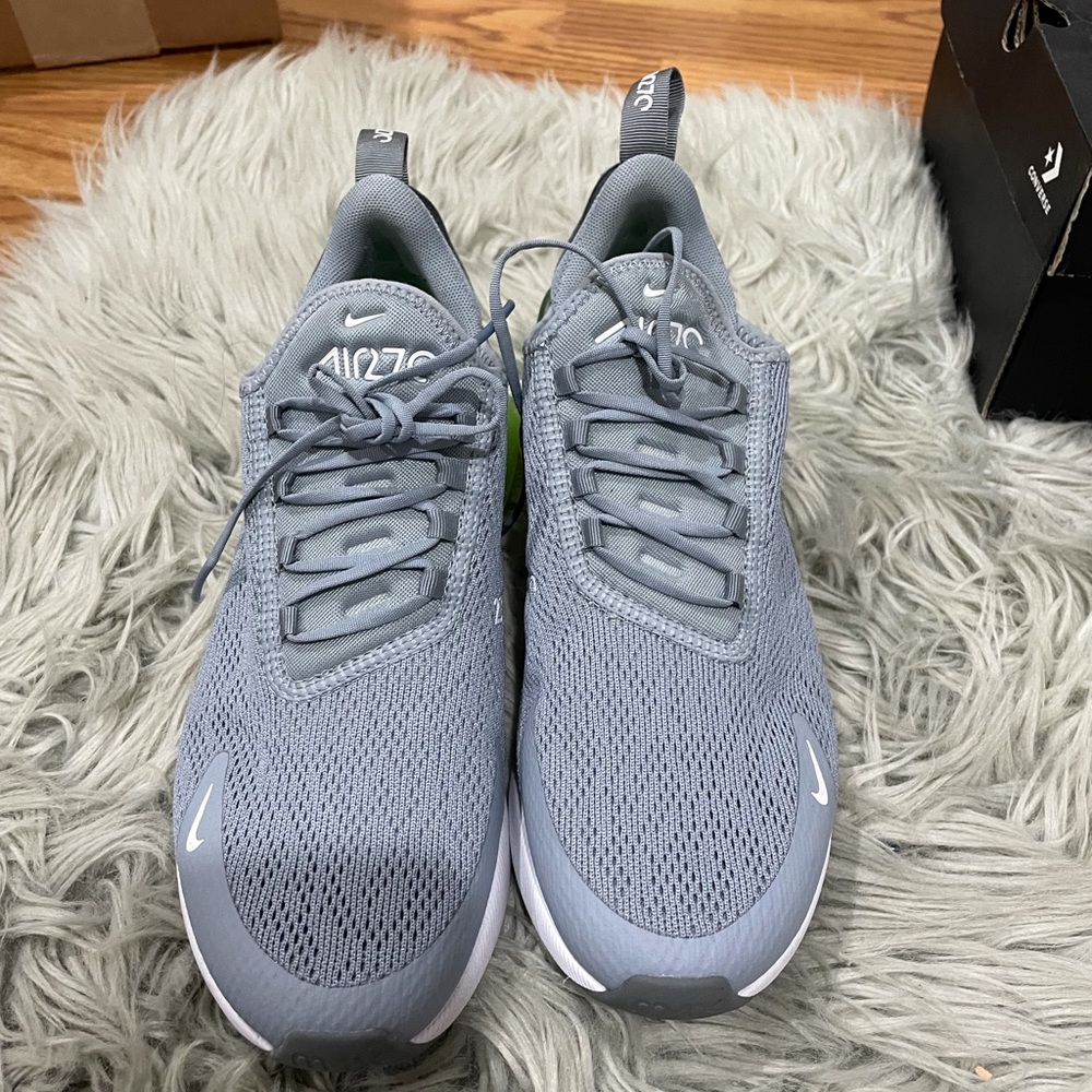 Women’s Air Max 270!!! Unique color way🍀